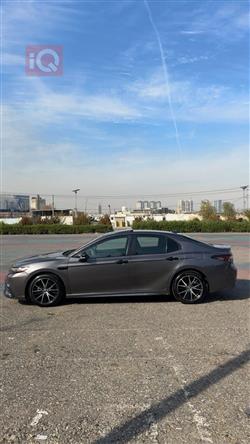 تۆیۆتا کامری